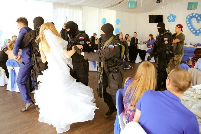 похищение молодоженов на свадьбе фото